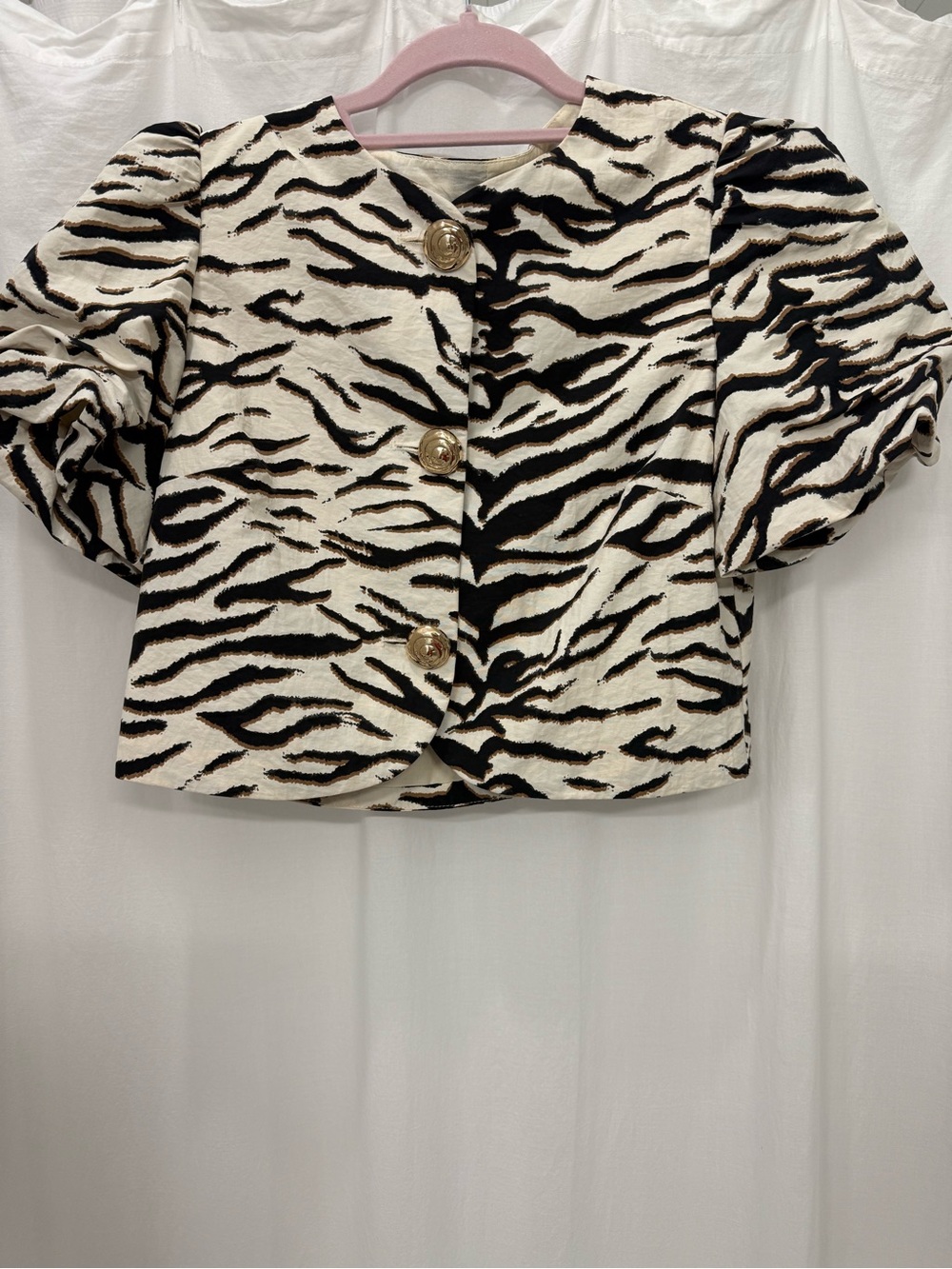 H&M Zebra Puff Sleeve Top